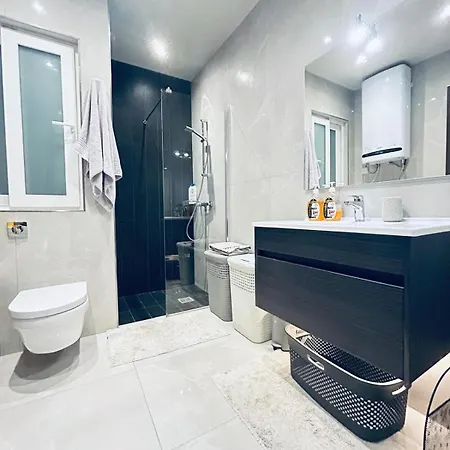 St Julians 2br Luxury דירה *